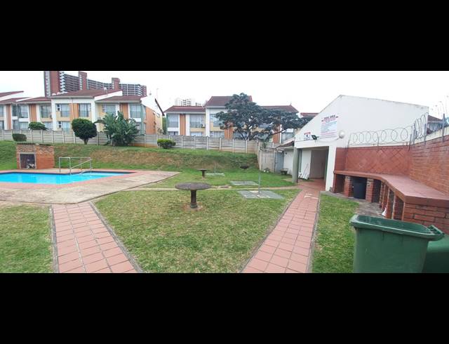 2 BEDROOM FLAT FOR SALE IN MORNINGSIDE